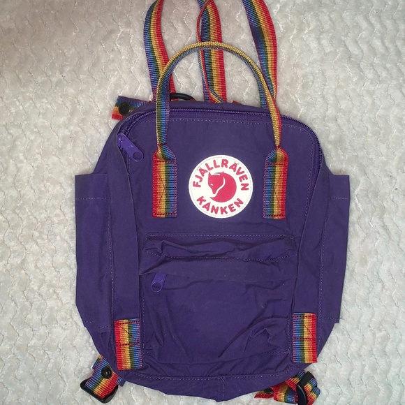 Fjallraven Kanken Mini backpack - Picture 1 of 2